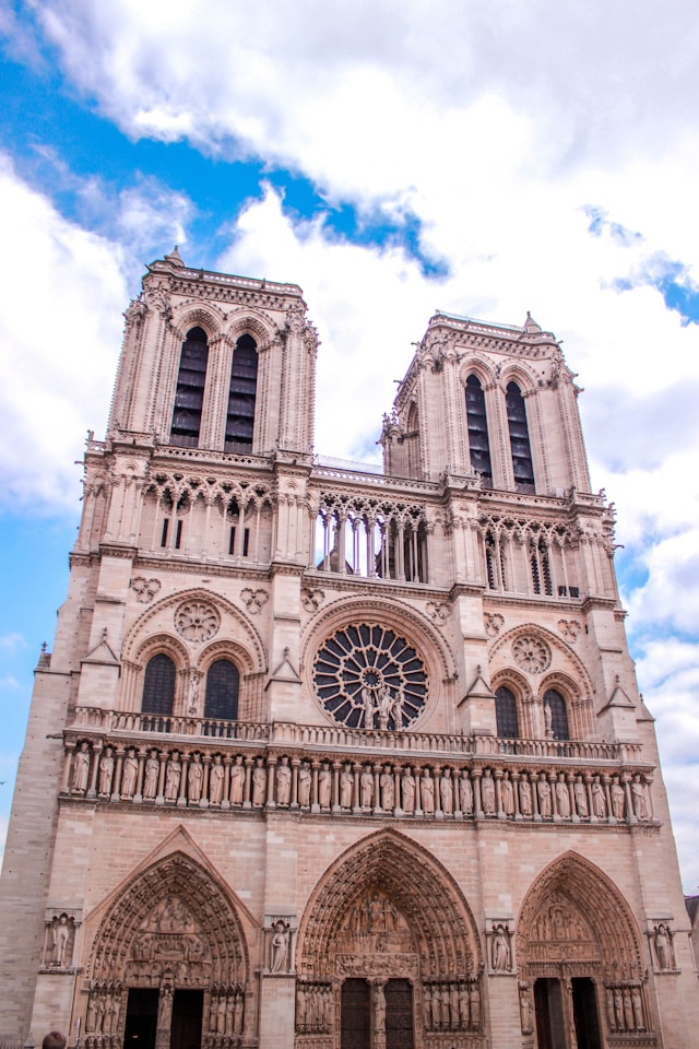 Notre dum